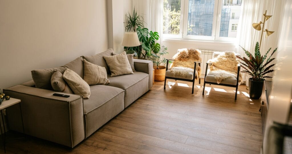 Beautiful Sofa Clean Couch in Singapore
